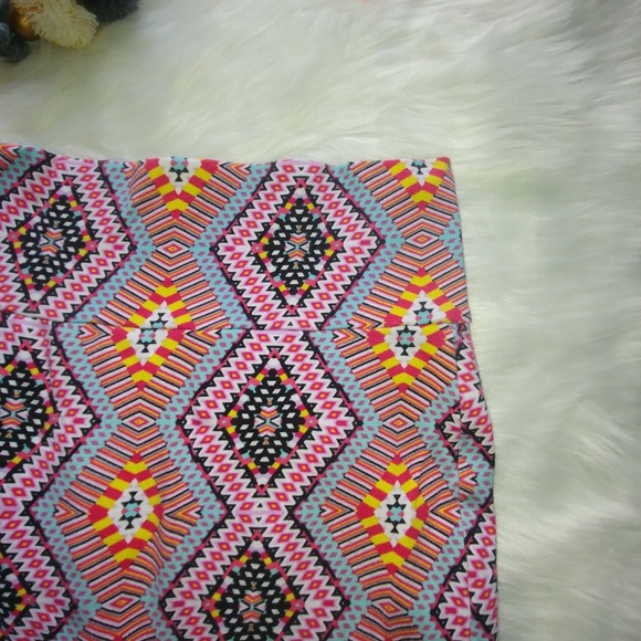 3/$12 🔴 Charlotte Russe  Stretch Mini Skirt - Picture 3 of 4